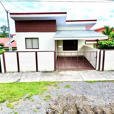 Oasis Arenal Villa Downtown Arenal Volcano View La Fortuna المظهر الخارجي الصورة